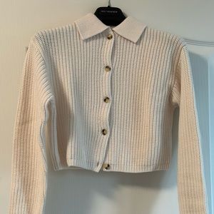 COPY - Aritzia NextDoor Sweater - only worn once, looks like brand new, no stain